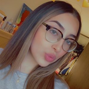 Meet your Posher, Alyssa